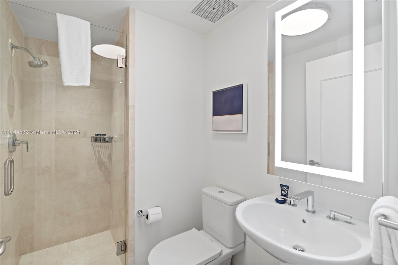 FONTAINEBLEAU II - Residential