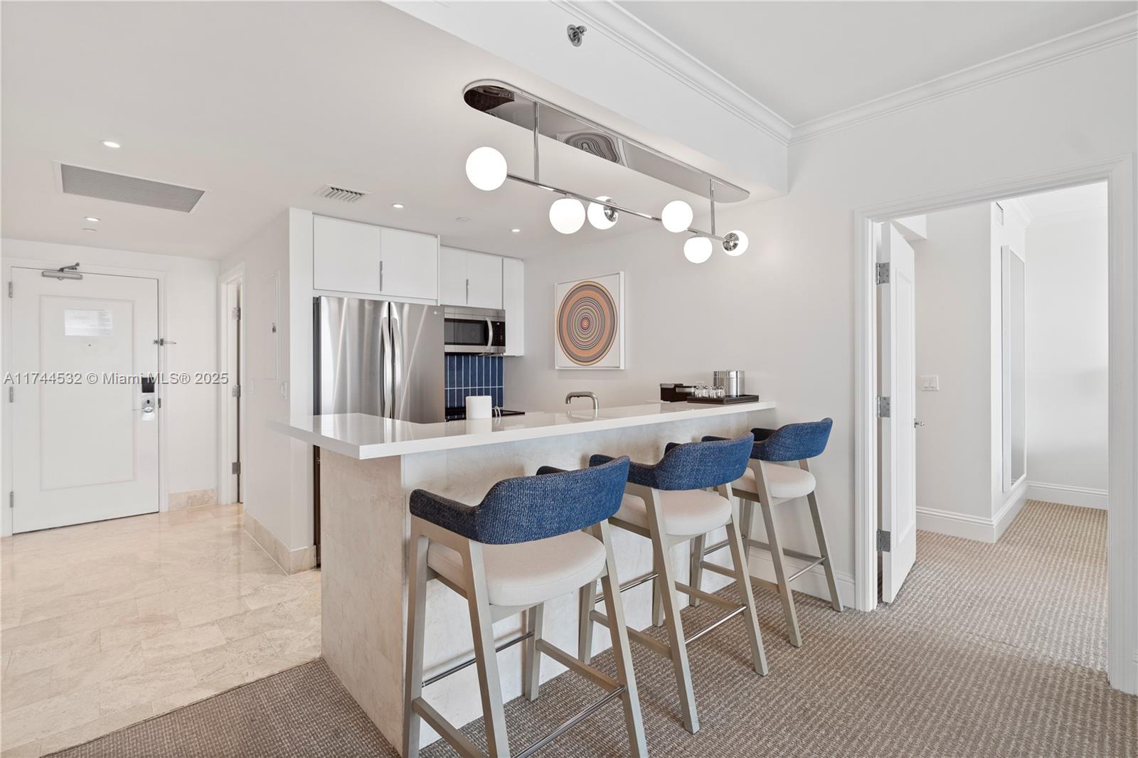 FONTAINEBLEAU II - Residential