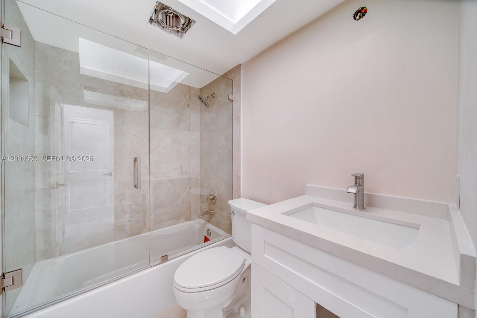 CORAL REEF ESTATES - Residential