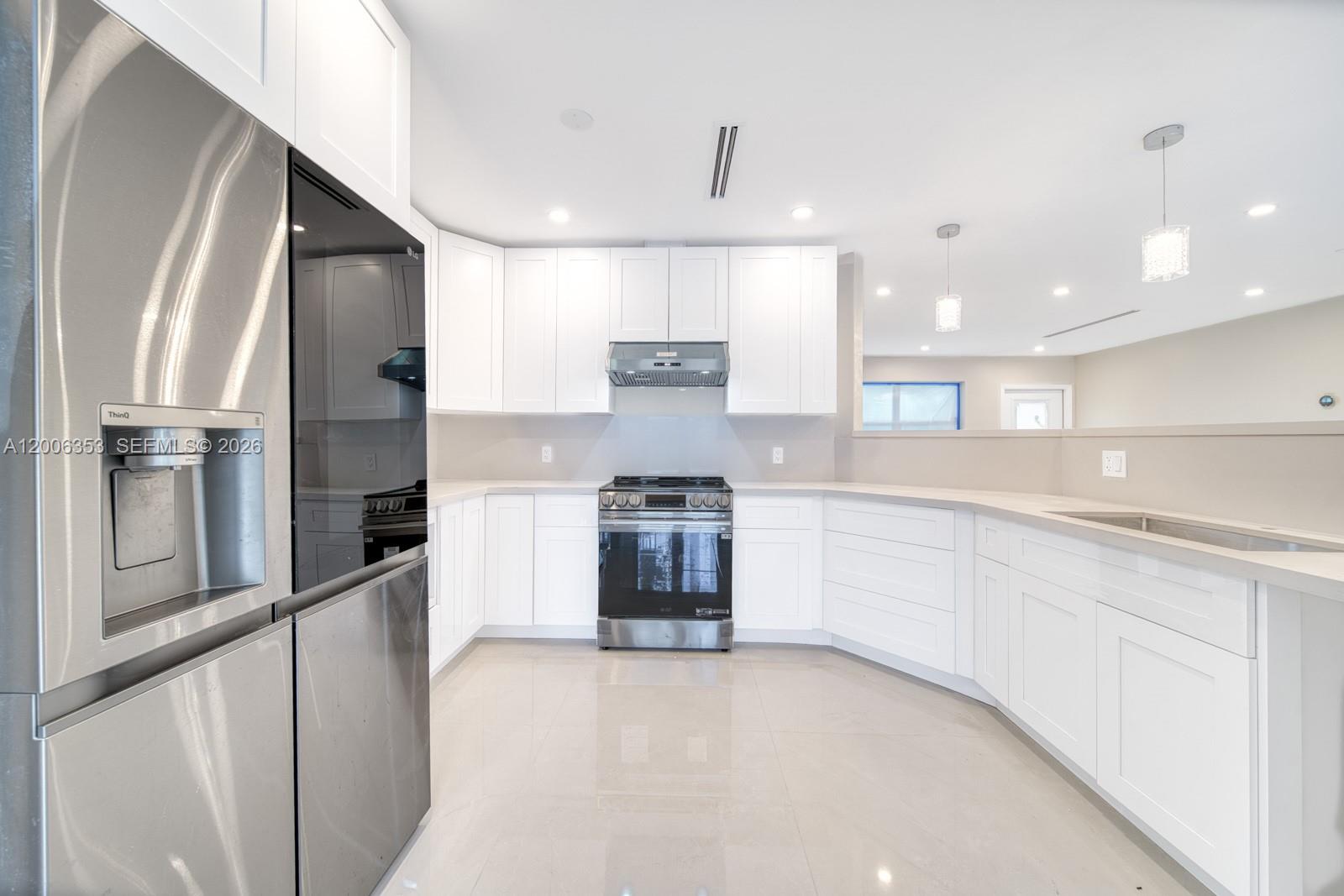 CORAL REEF ESTATES - Residential