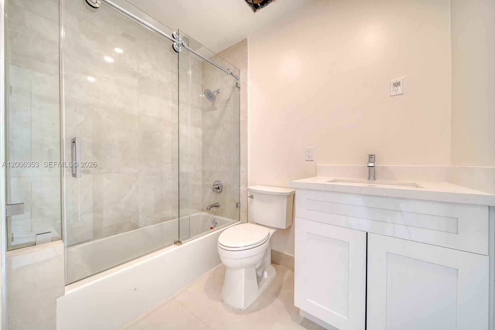 CORAL REEF ESTATES - Residential