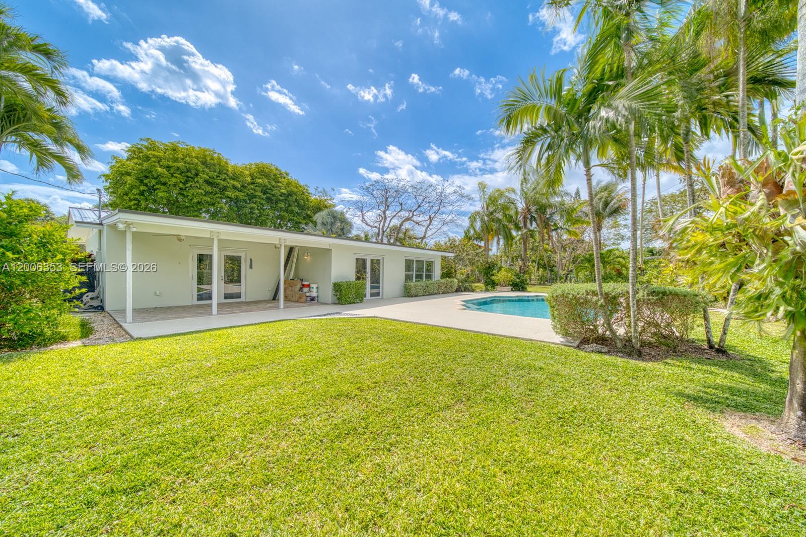 CORAL REEF ESTATES - Residential