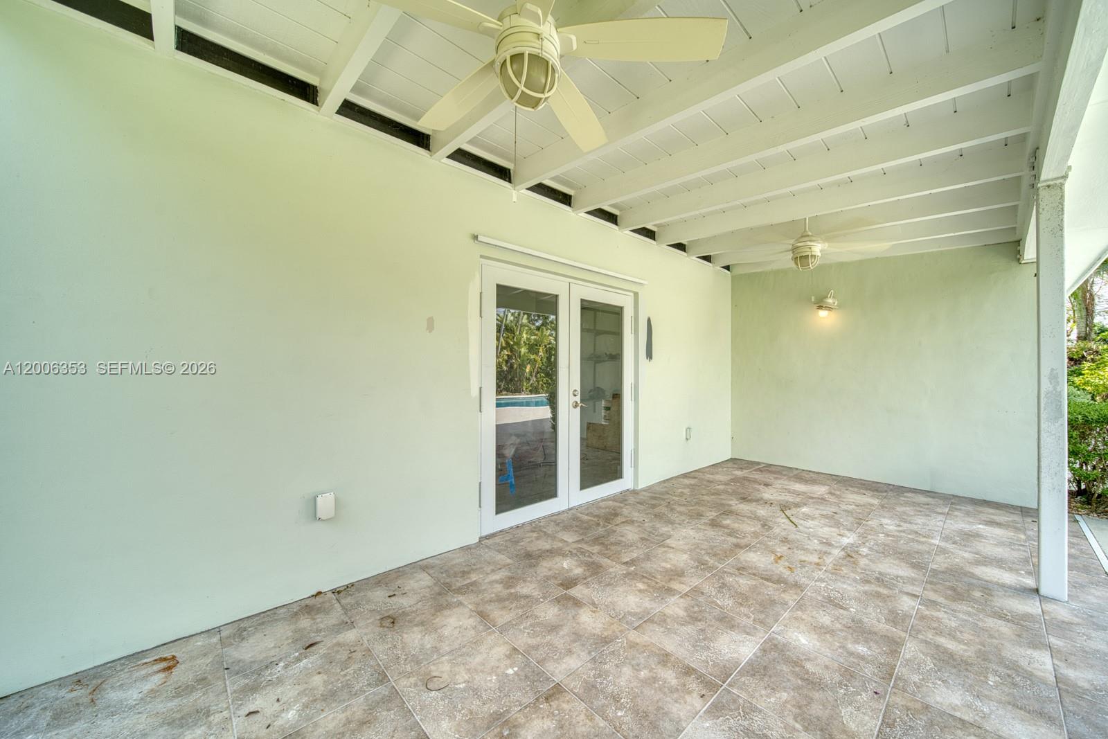 CORAL REEF ESTATES - Residential