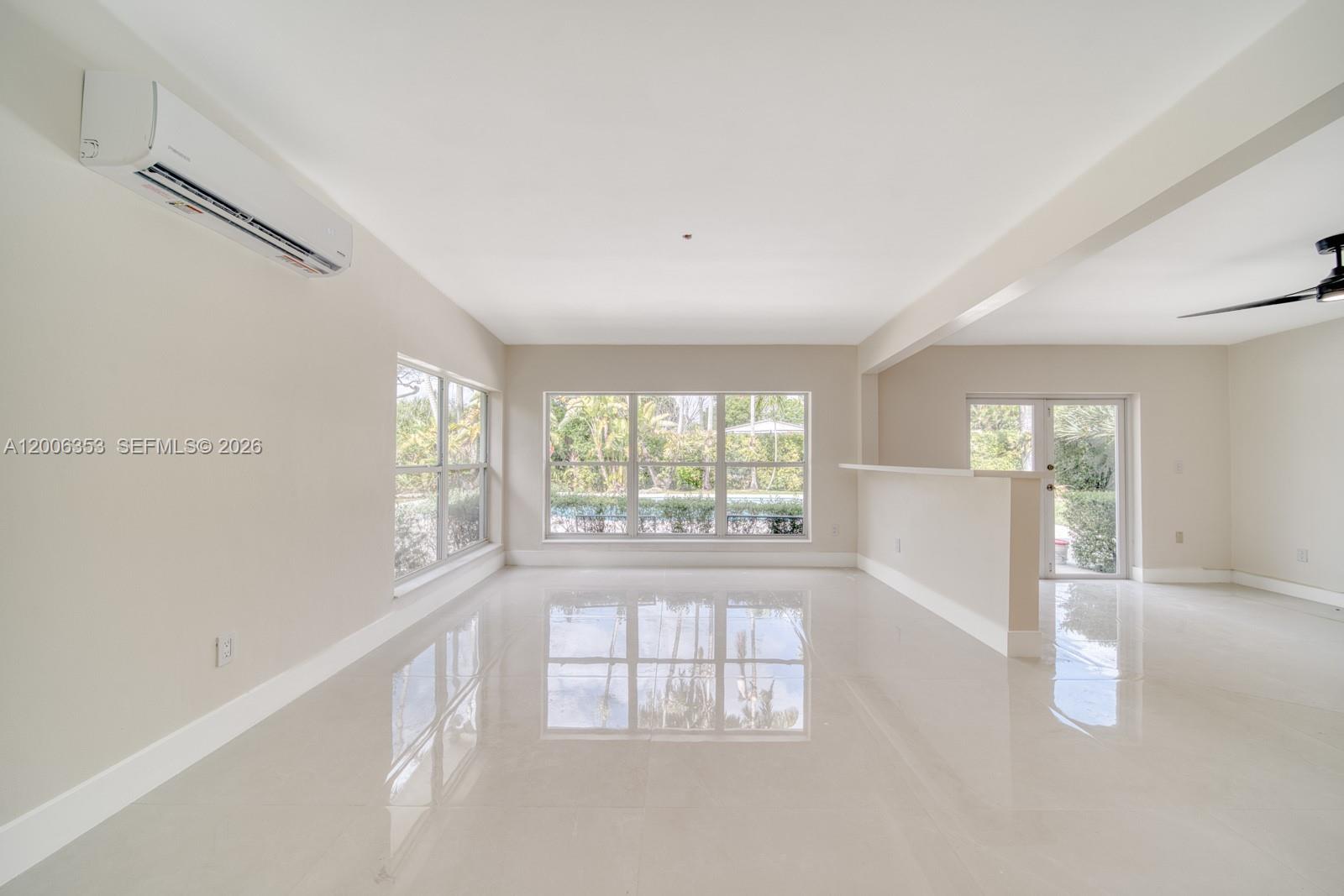 CORAL REEF ESTATES - Residential