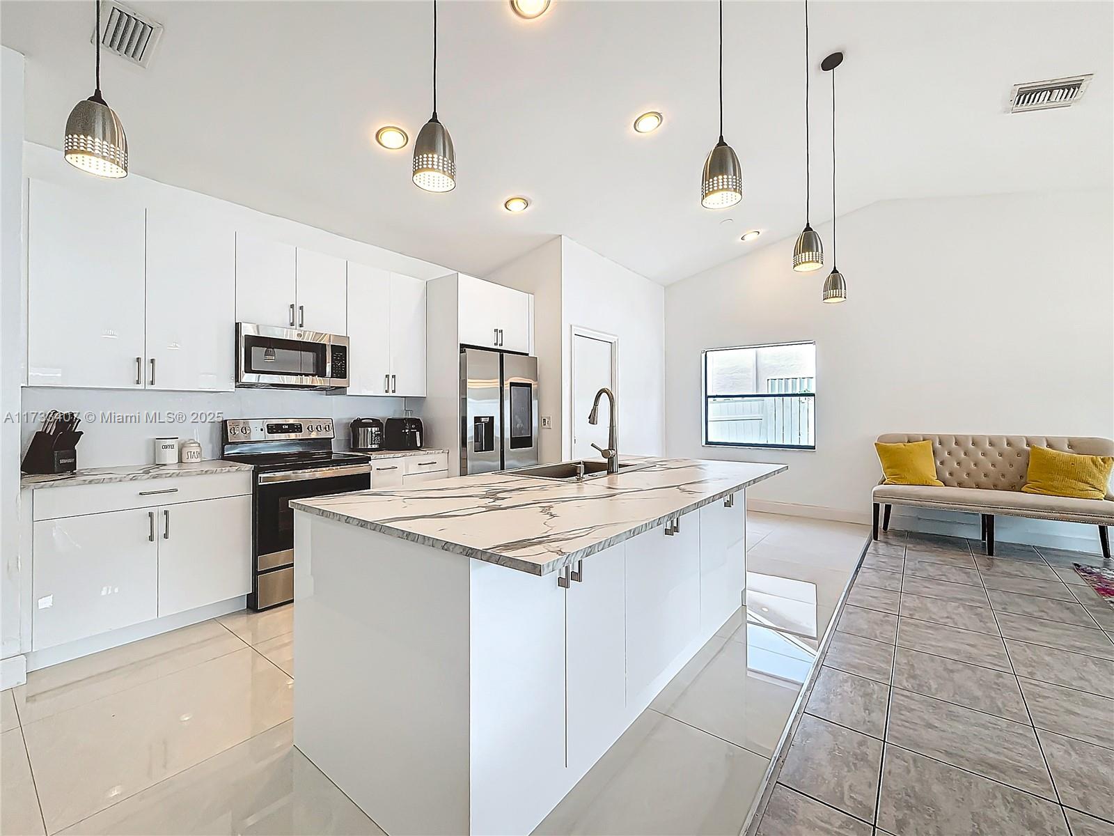 HIDDEN VALLEY SEC 4 - Residential