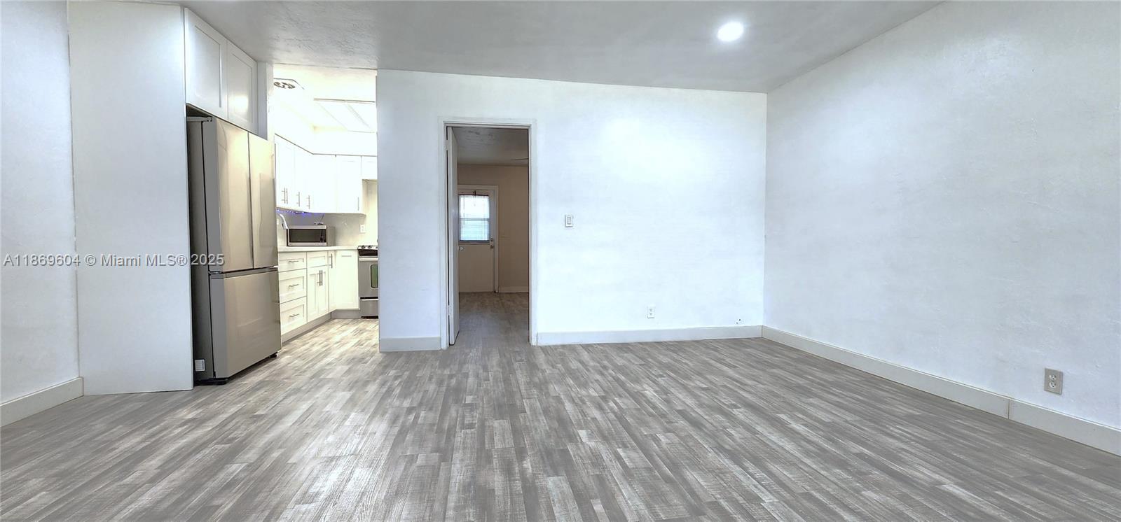 2901 Polk St 14