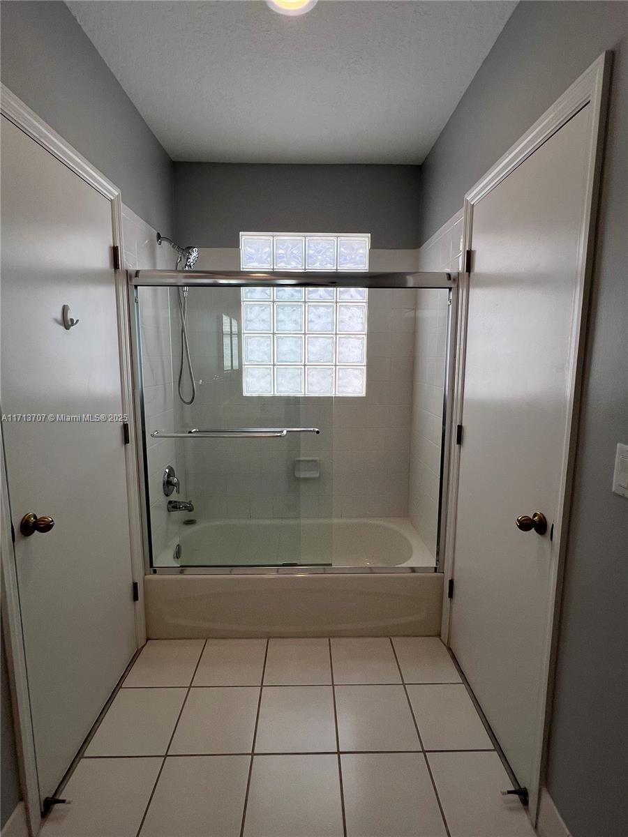 SABAL LAKES PH 4 - Residential