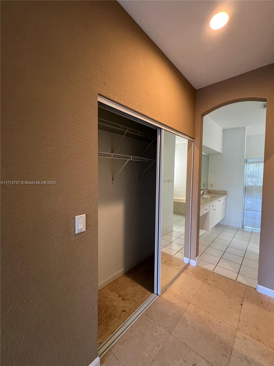SABAL LAKES PH 4 - Residential