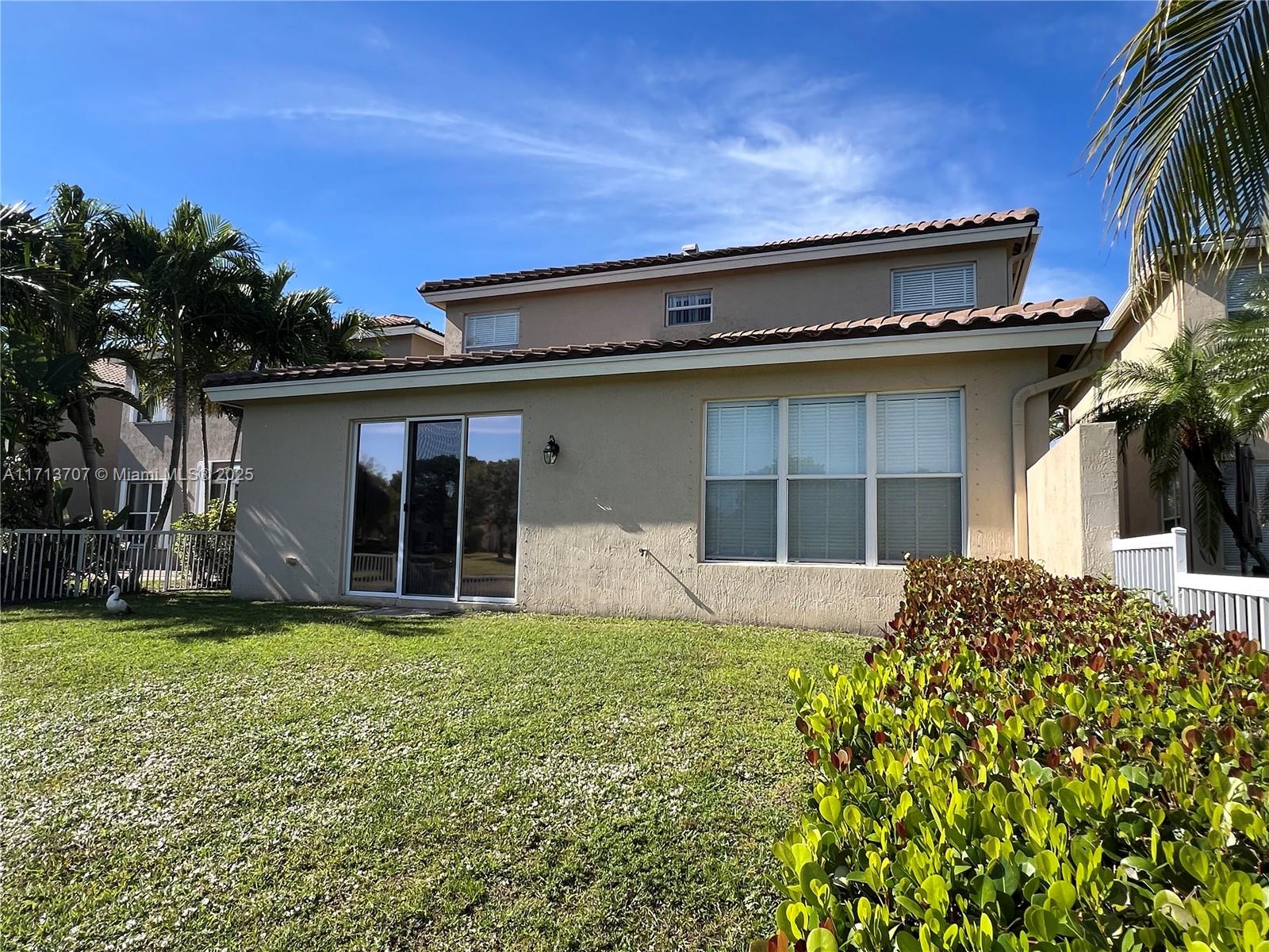 SABAL LAKES PH 4 - Residential