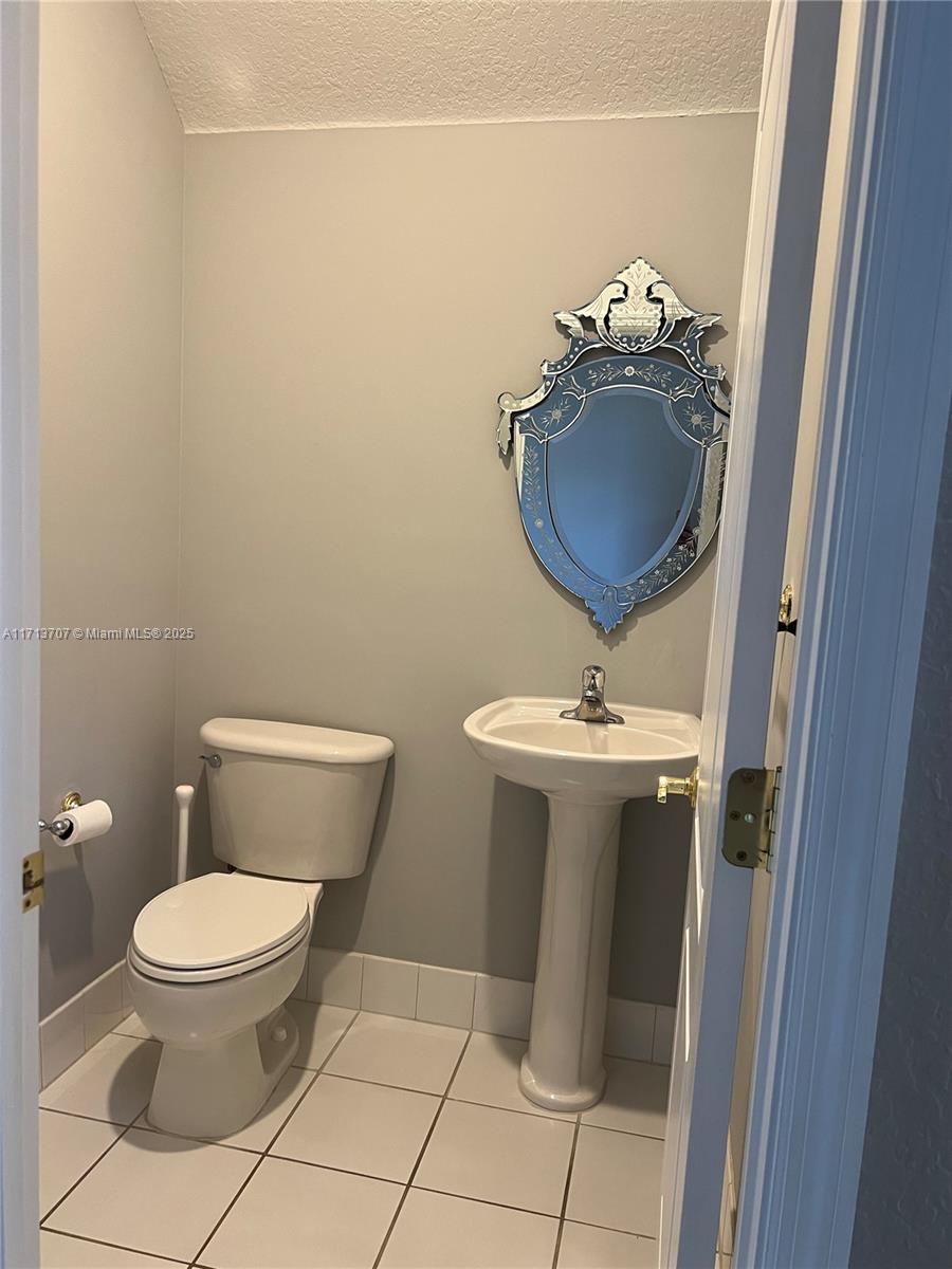 SABAL LAKES PH 4 - Residential