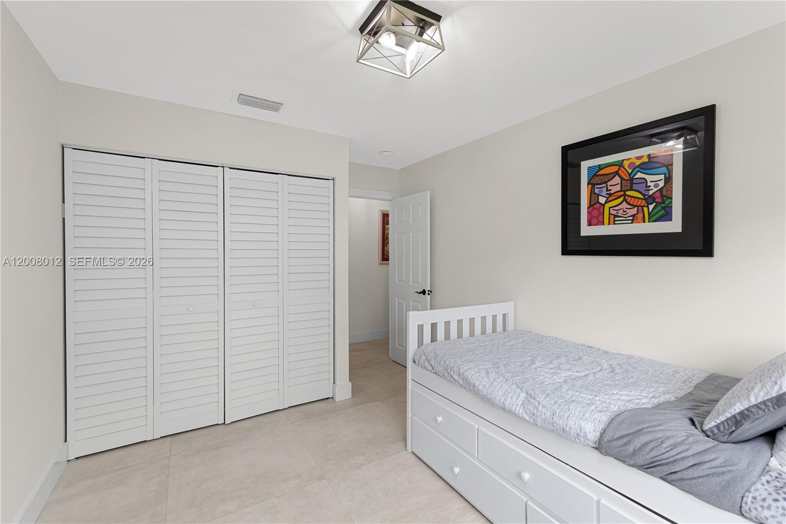 JACARANDA LAKES SEC 1 - Residential