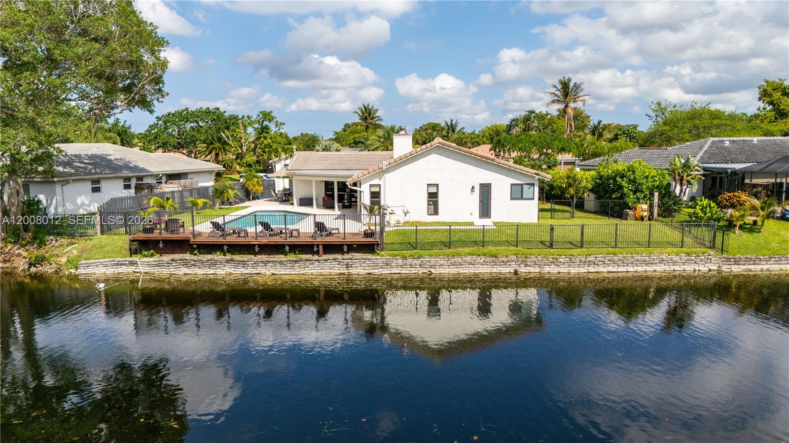 JACARANDA LAKES SEC 1 - Residential