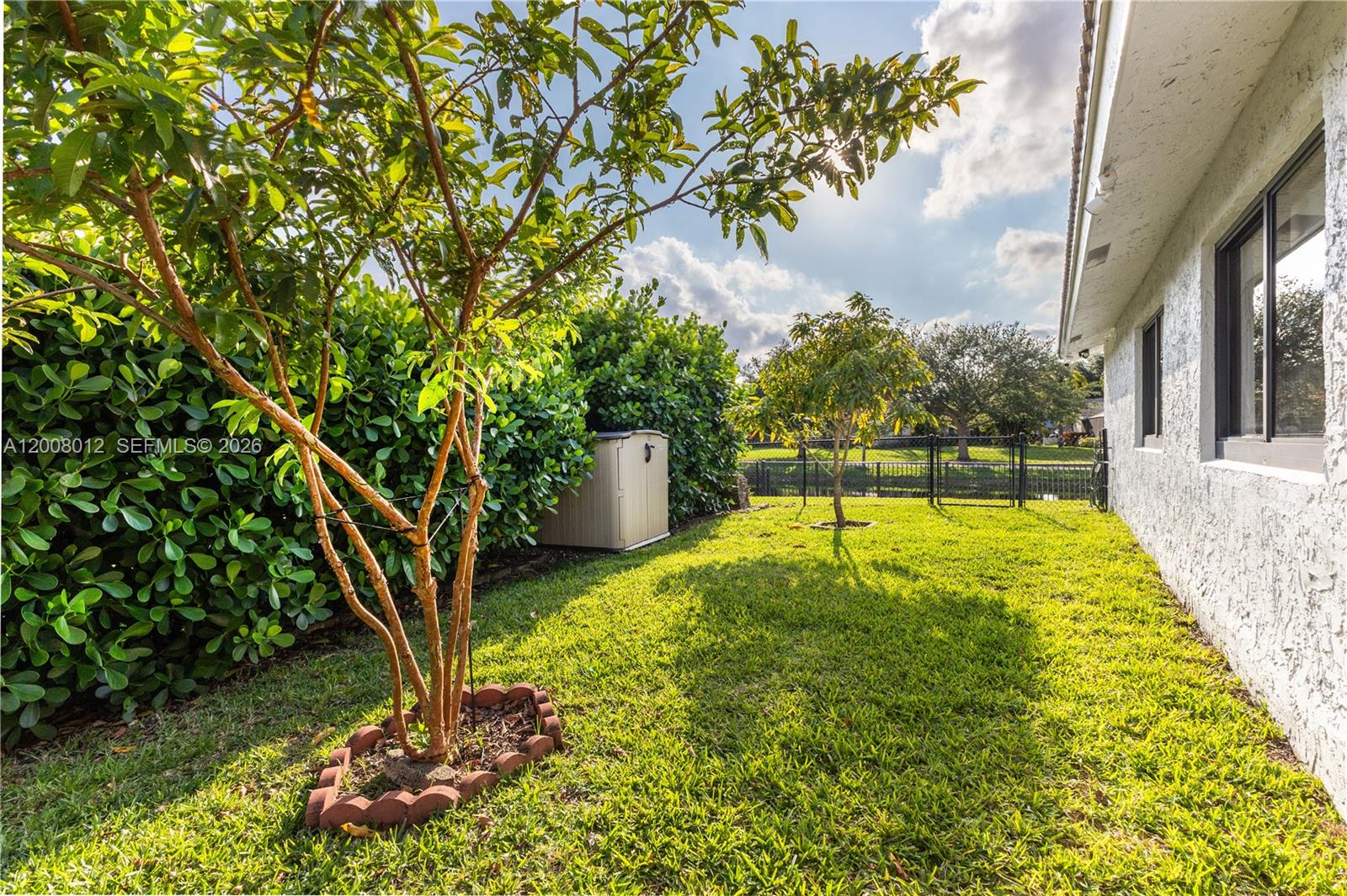 JACARANDA LAKES SEC 1 - Residential