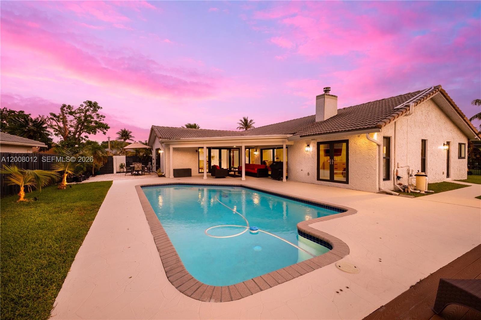 JACARANDA LAKES SEC 1 - Residential
