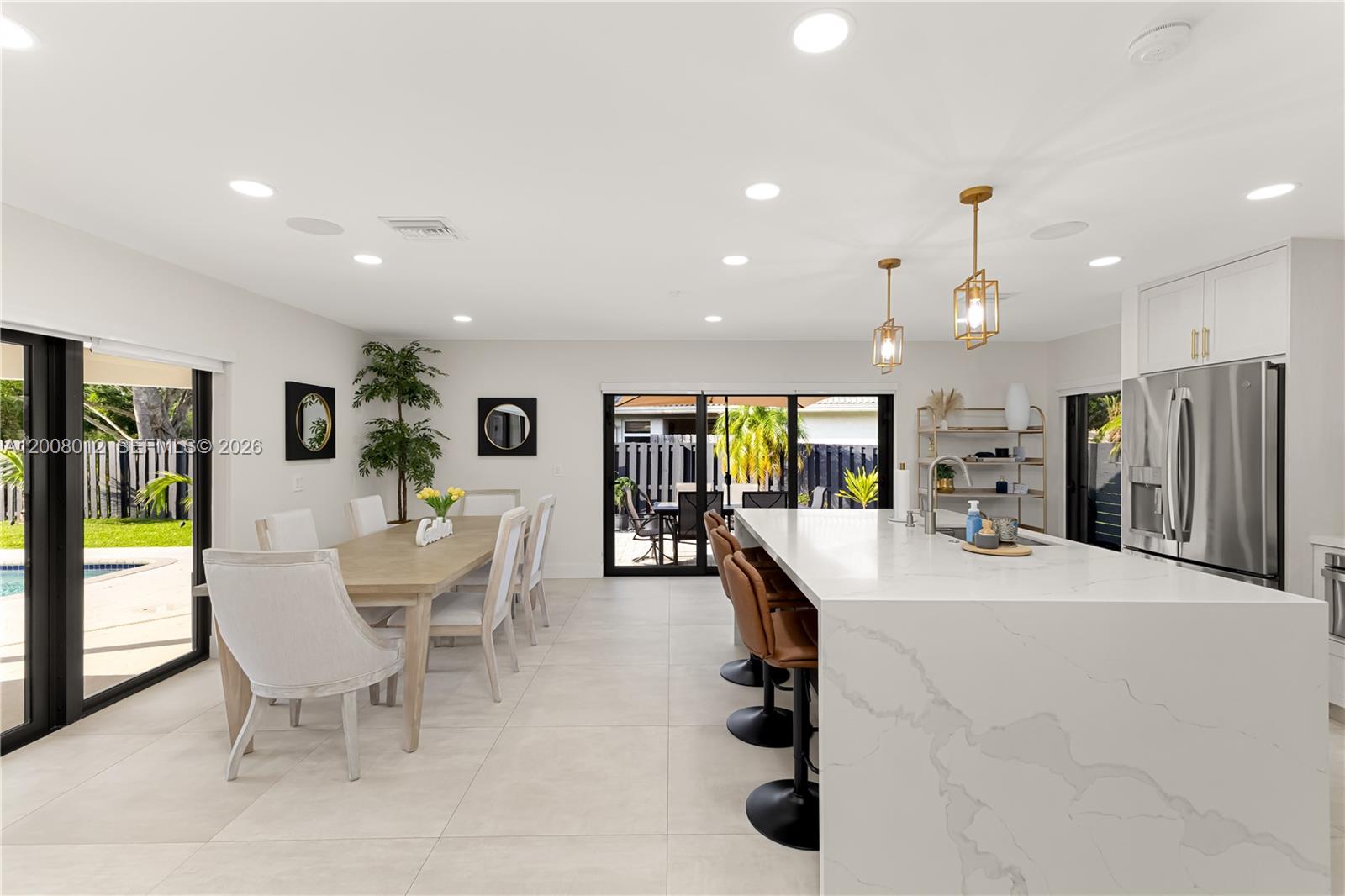 JACARANDA LAKES SEC 1 - Residential
