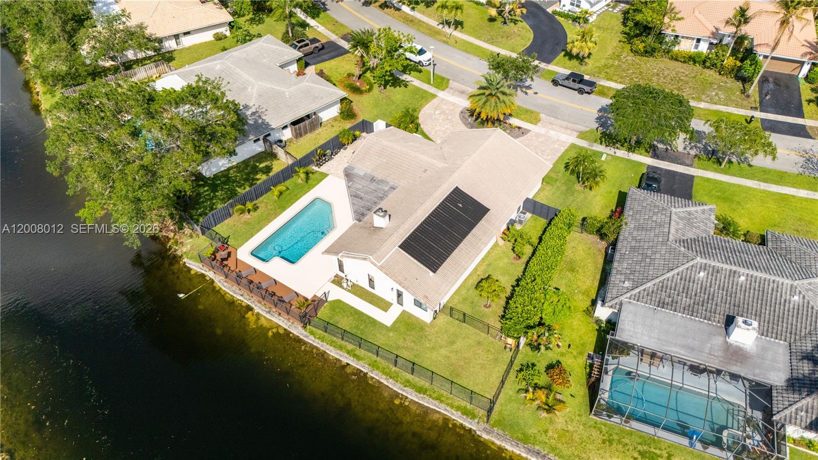 JACARANDA LAKES SEC 1 - Residential