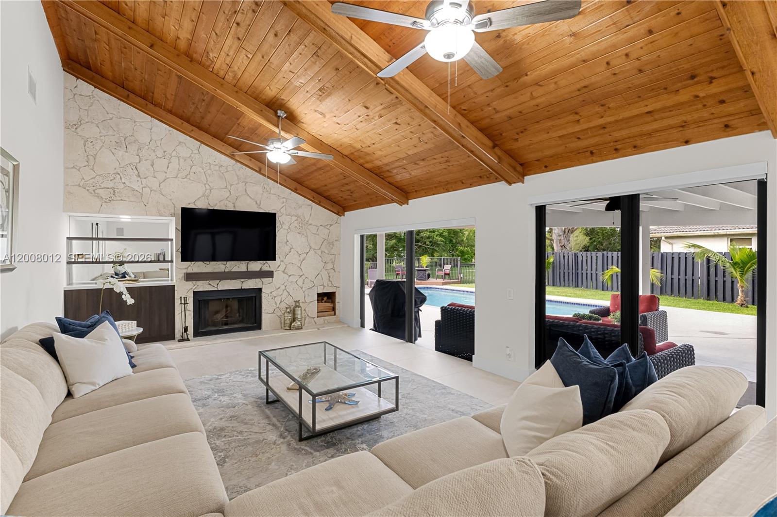 JACARANDA LAKES SEC 1 - Residential