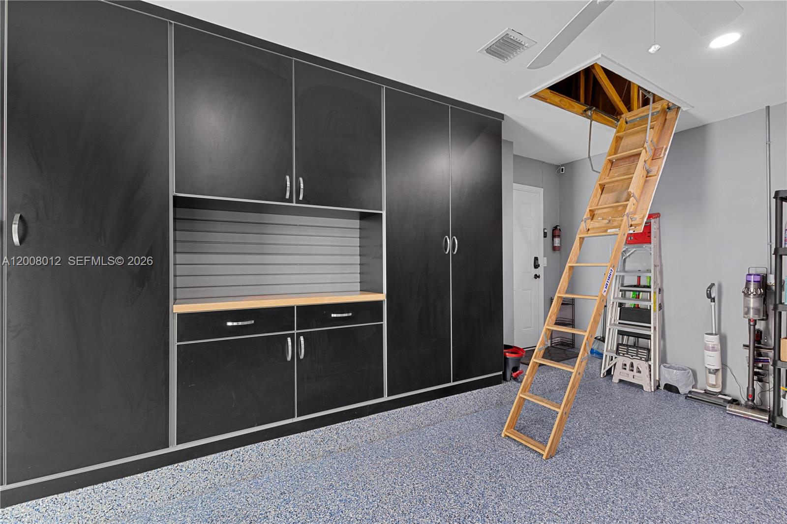 JACARANDA LAKES SEC 1 - Residential