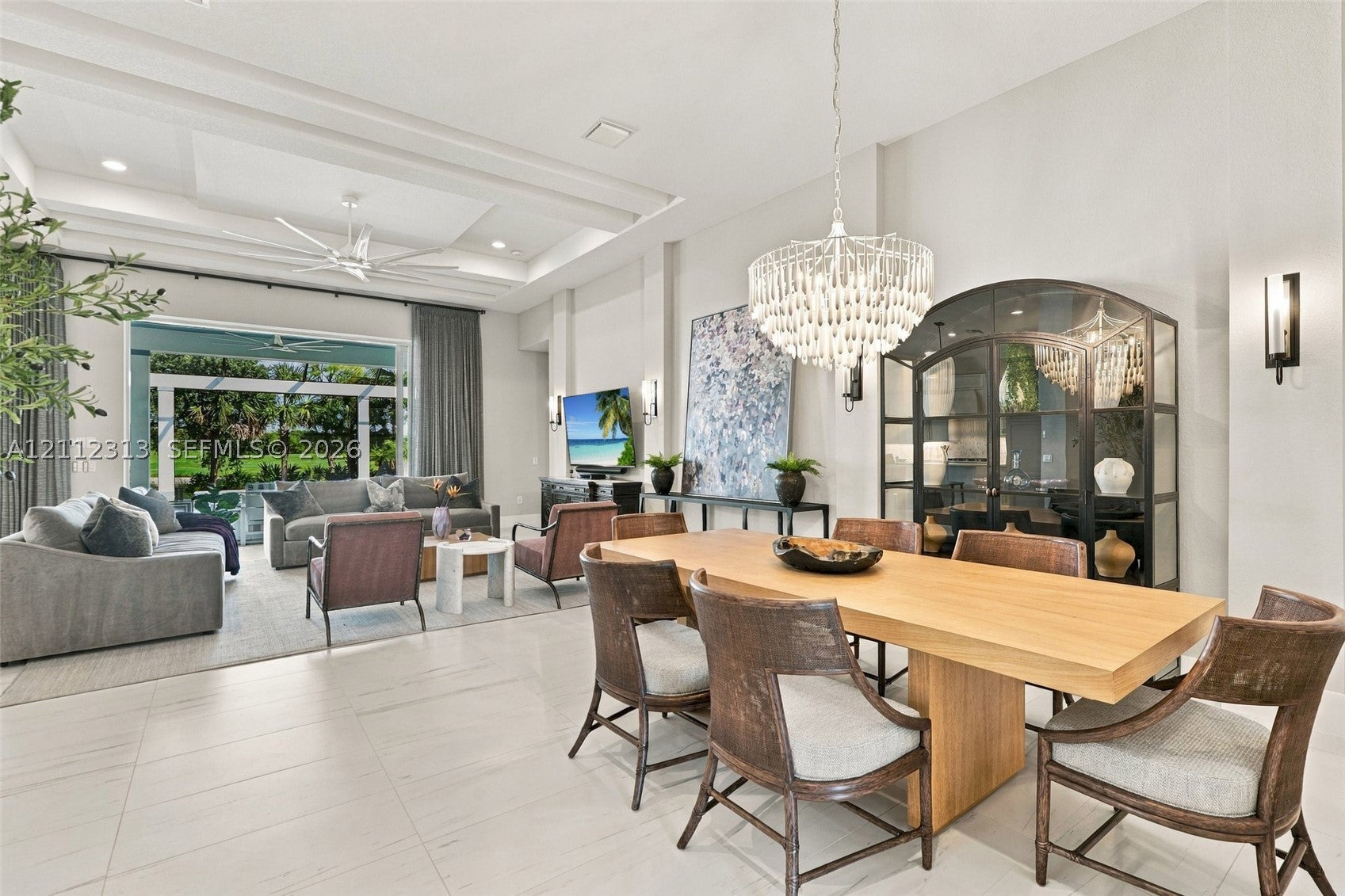3181 Capistrano