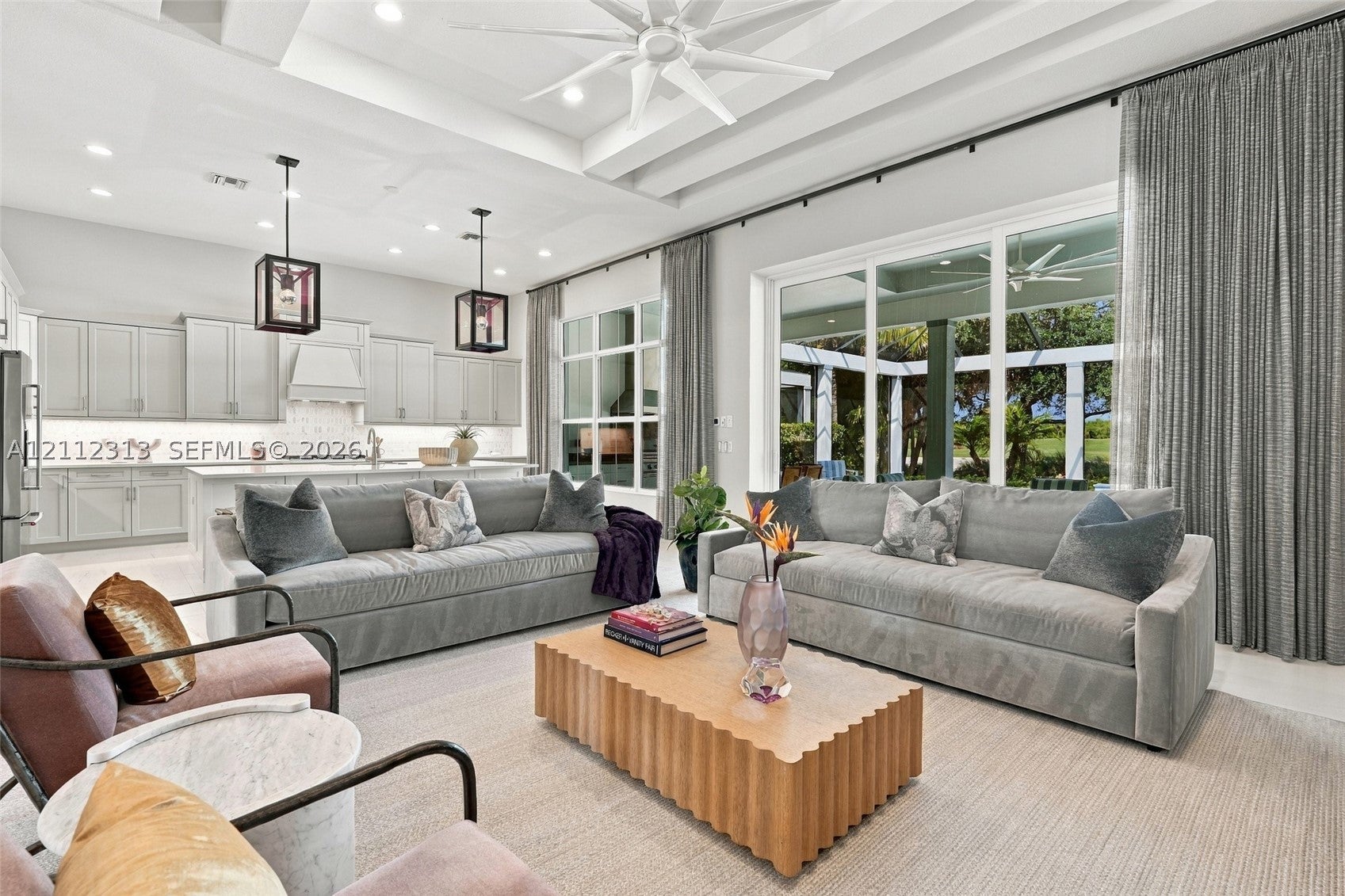 3181 Capistrano