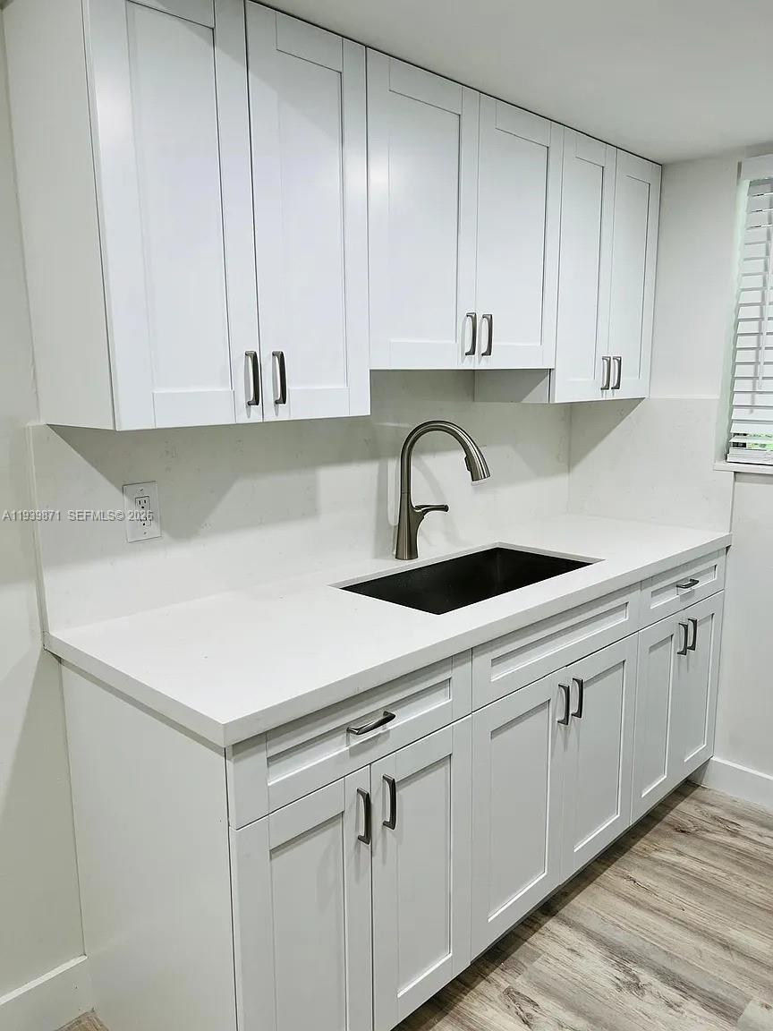 NORTH LAKE WORTH - Residential Income