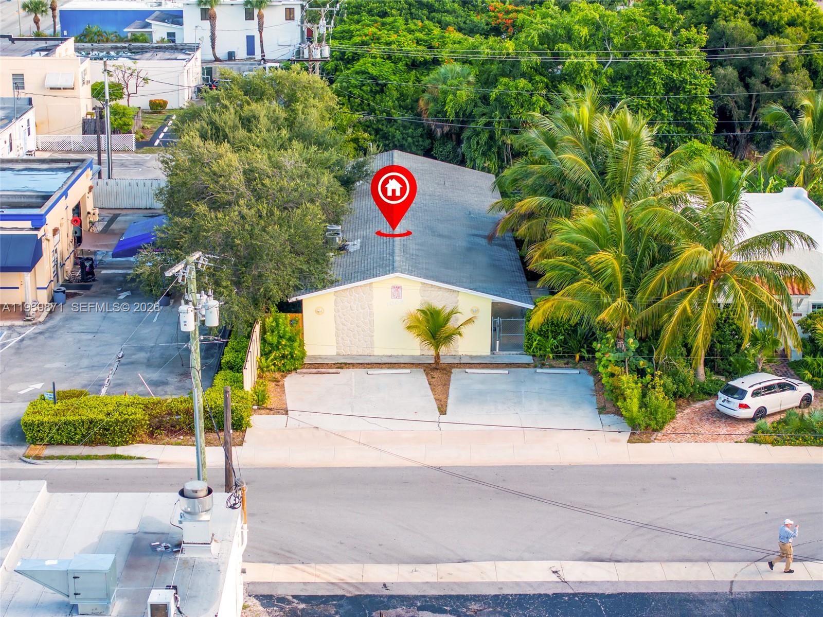 NORTH LAKE WORTH - Residential Income