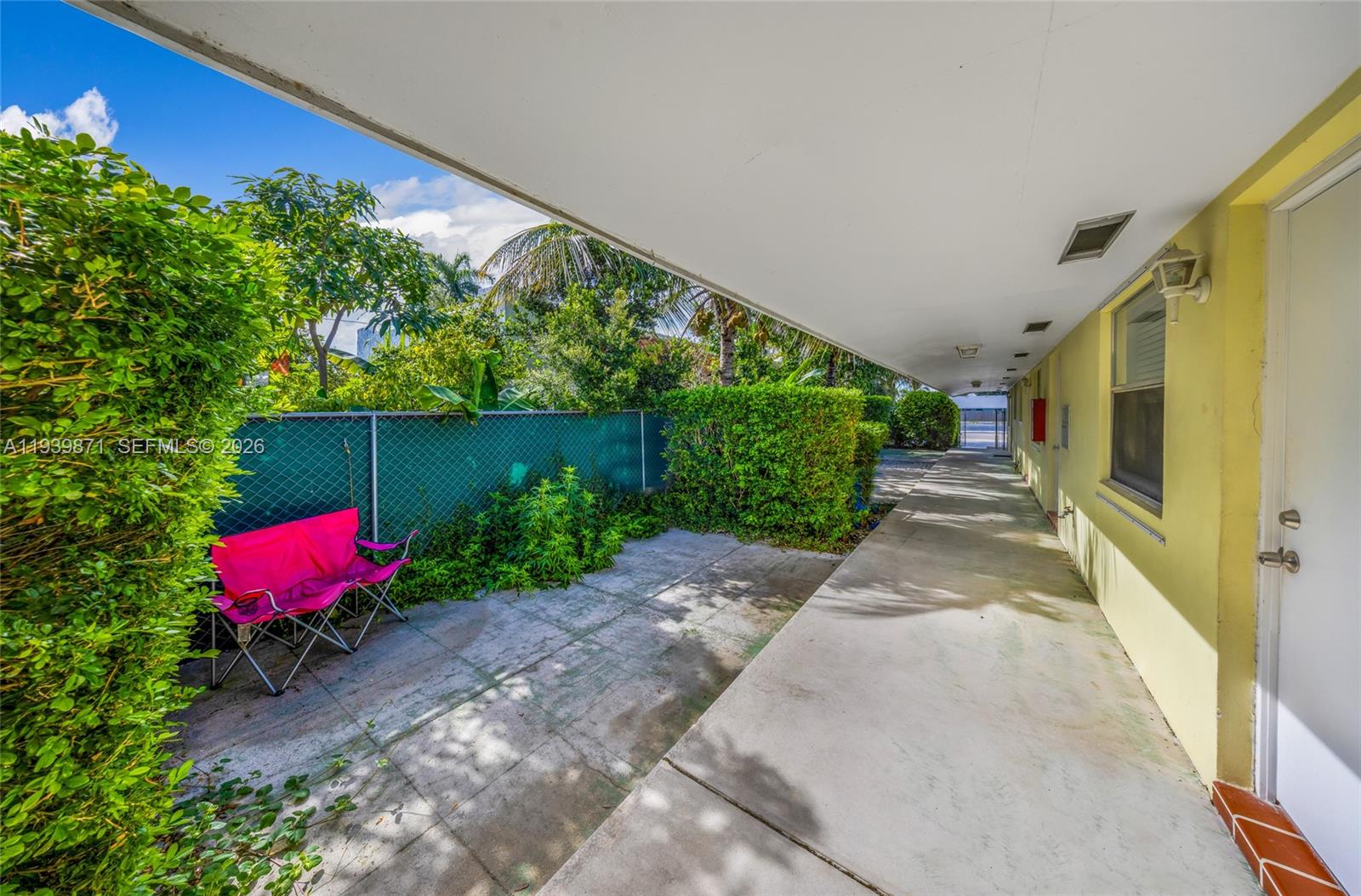 NORTH LAKE WORTH - Residential Income