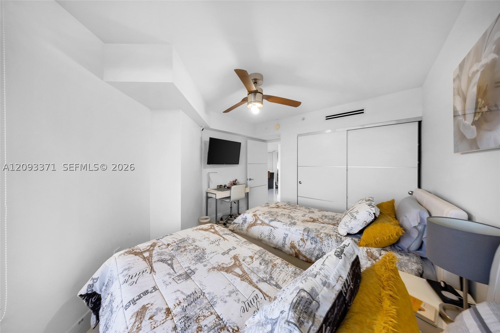 6301 Collins Ave 2107