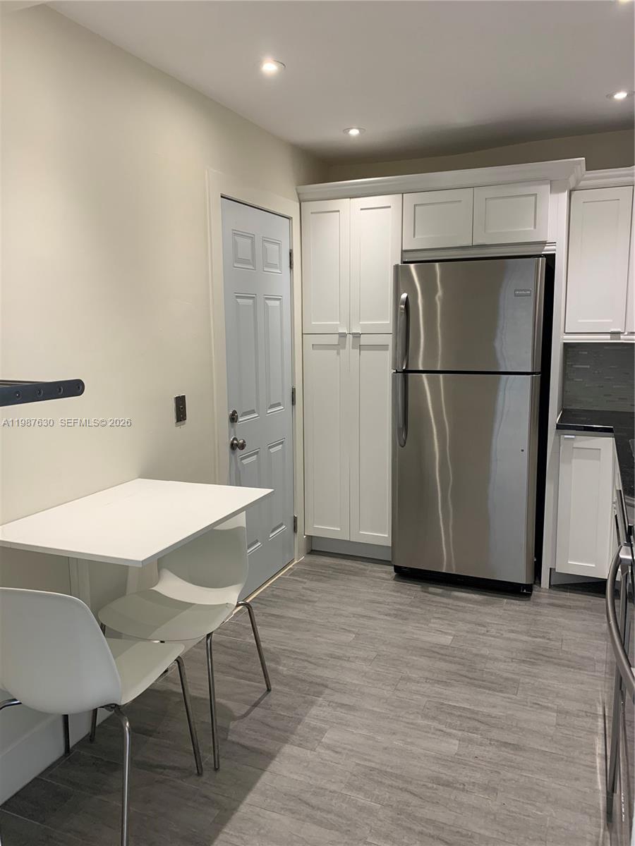 ROYAL CARIBBEAN CLUB COND - Residential Lease