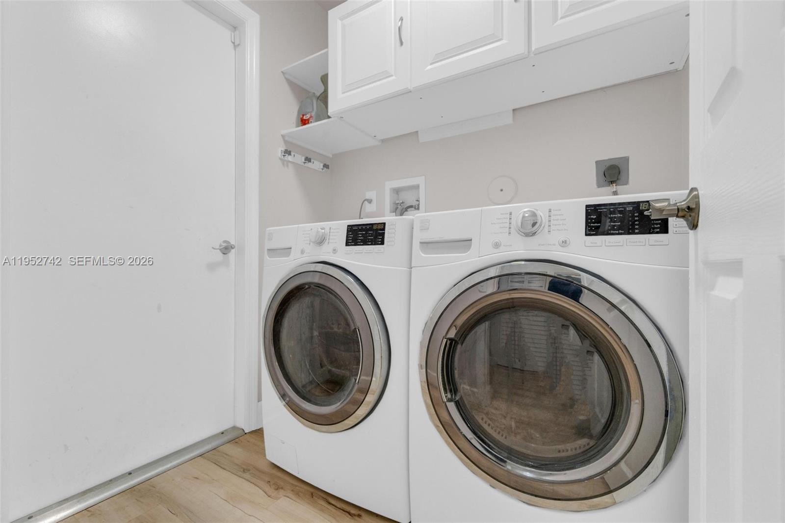 HOLIDAY SPRINGS VILLAGE S - Residential