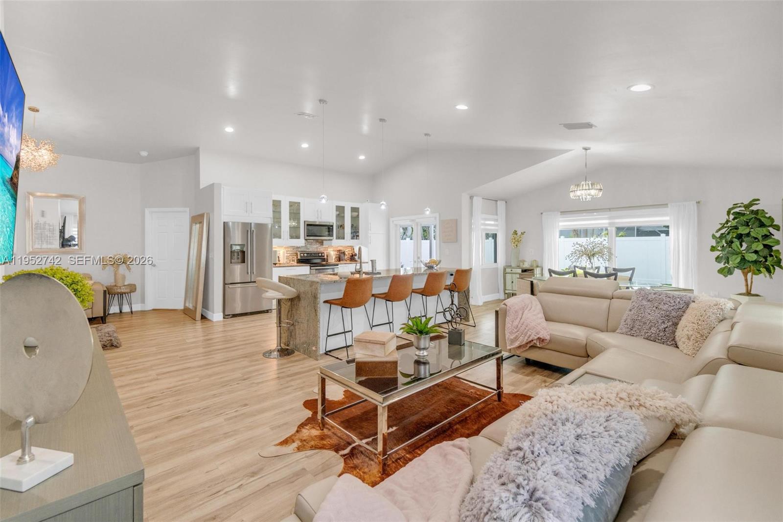 HOLIDAY SPRINGS VILLAGE S - Residential