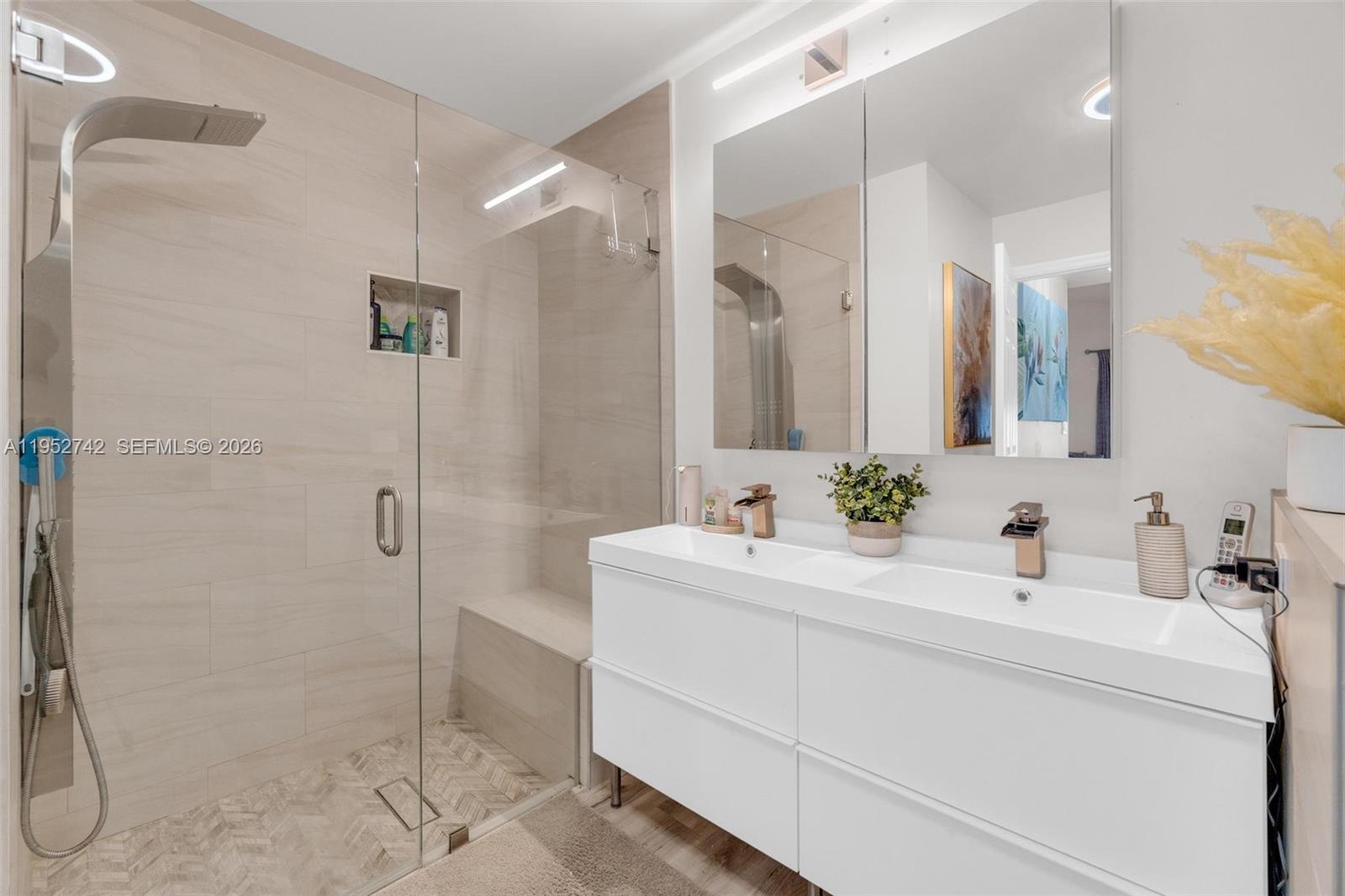 HOLIDAY SPRINGS VILLAGE S - Residential