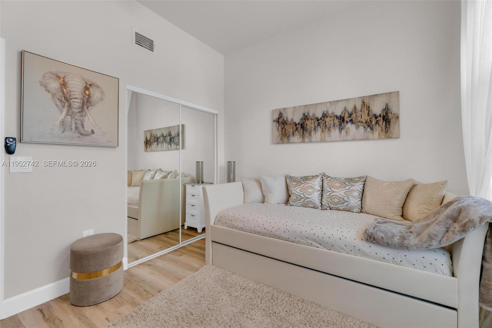 HOLIDAY SPRINGS VILLAGE S - Residential