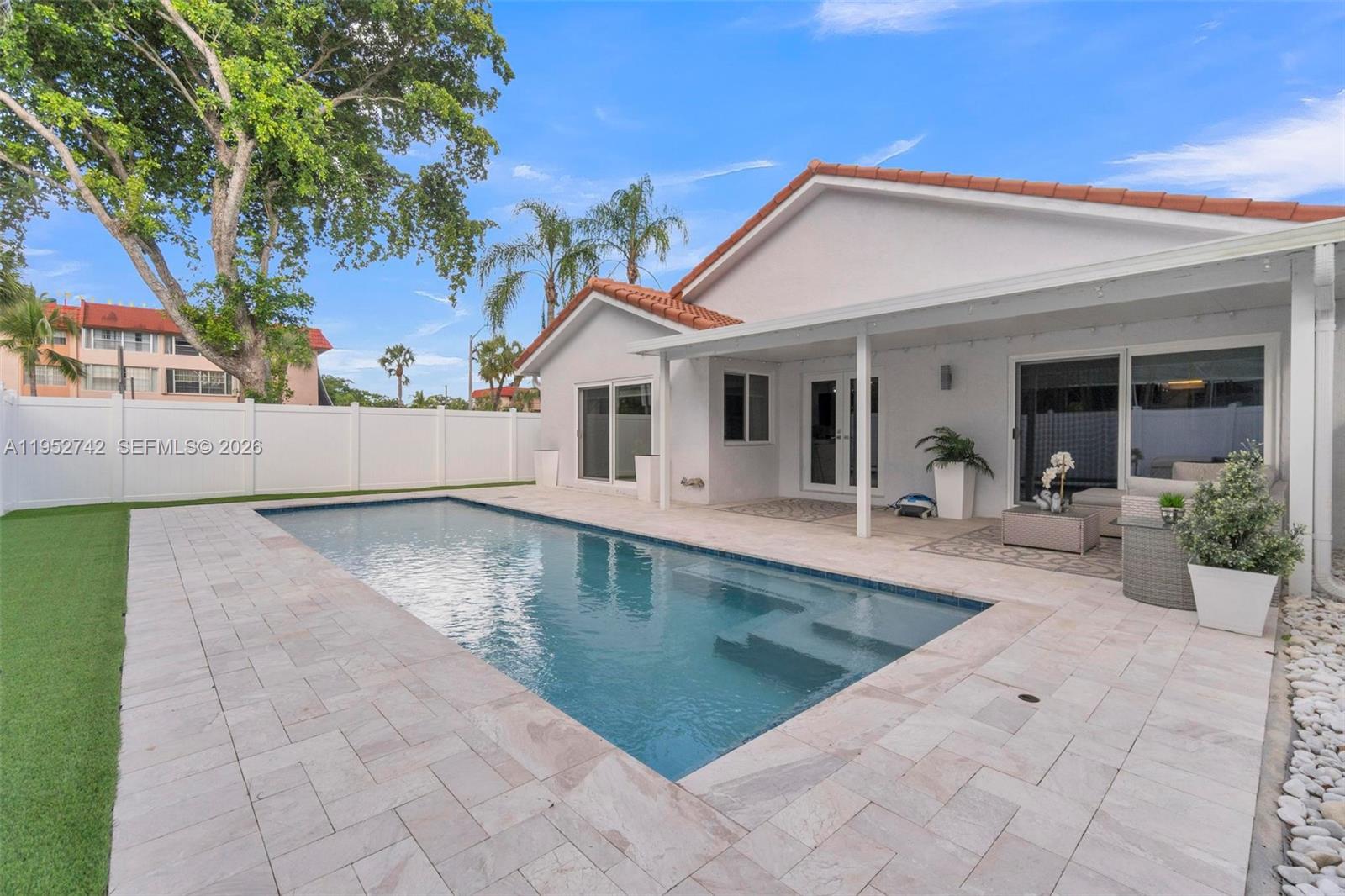 HOLIDAY SPRINGS VILLAGE S - Residential