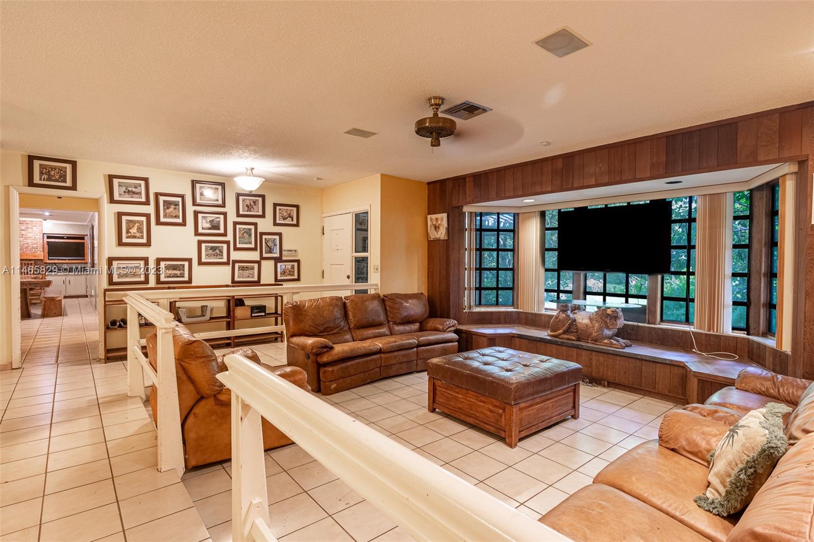 Horse Country - Residential