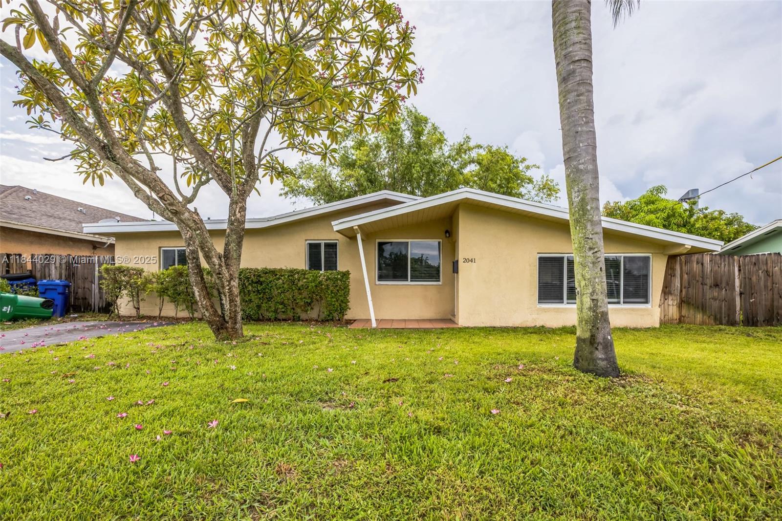 MIRAMAR SEC 5 - Residential