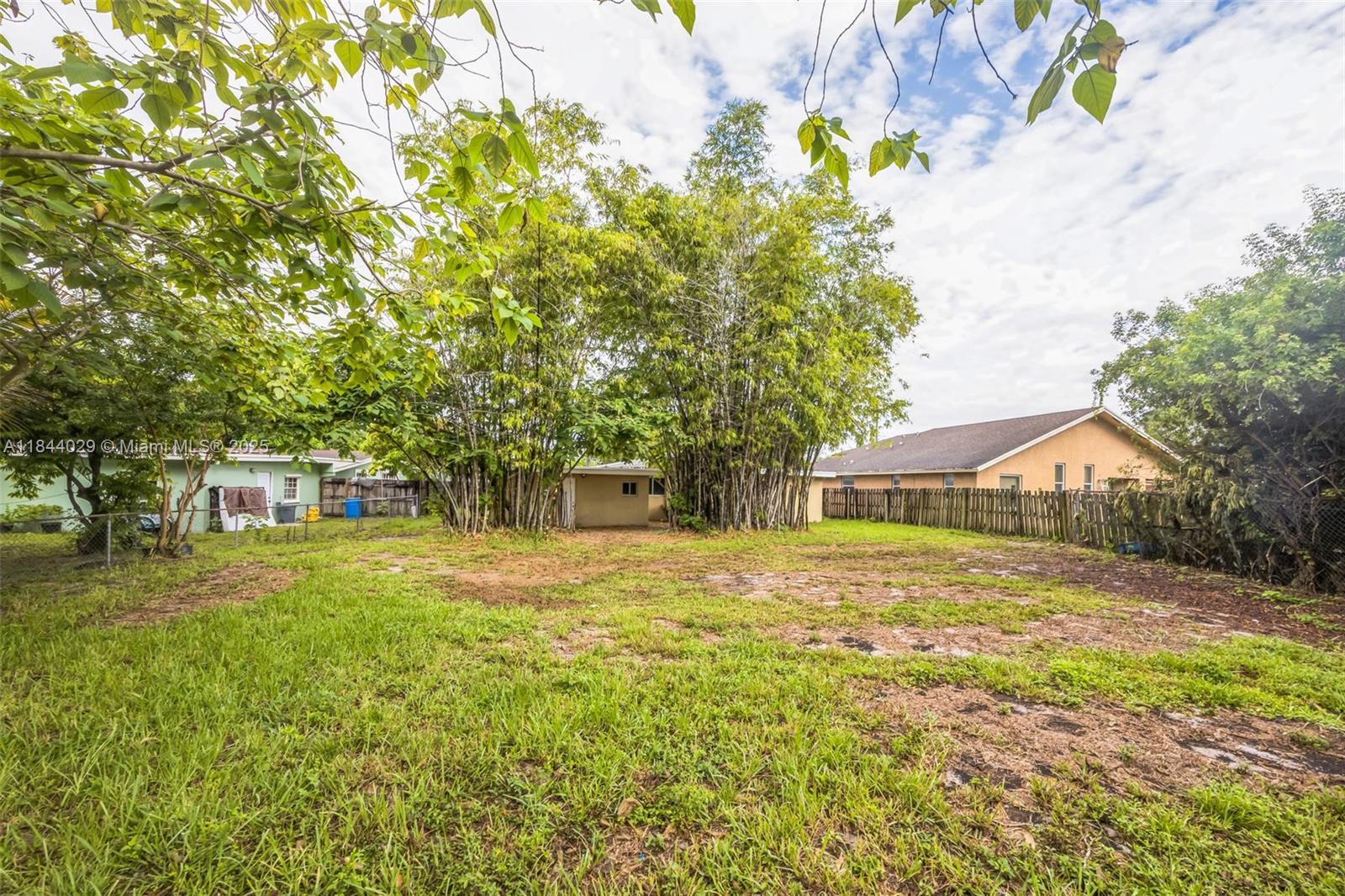 MIRAMAR SEC 5 - Residential