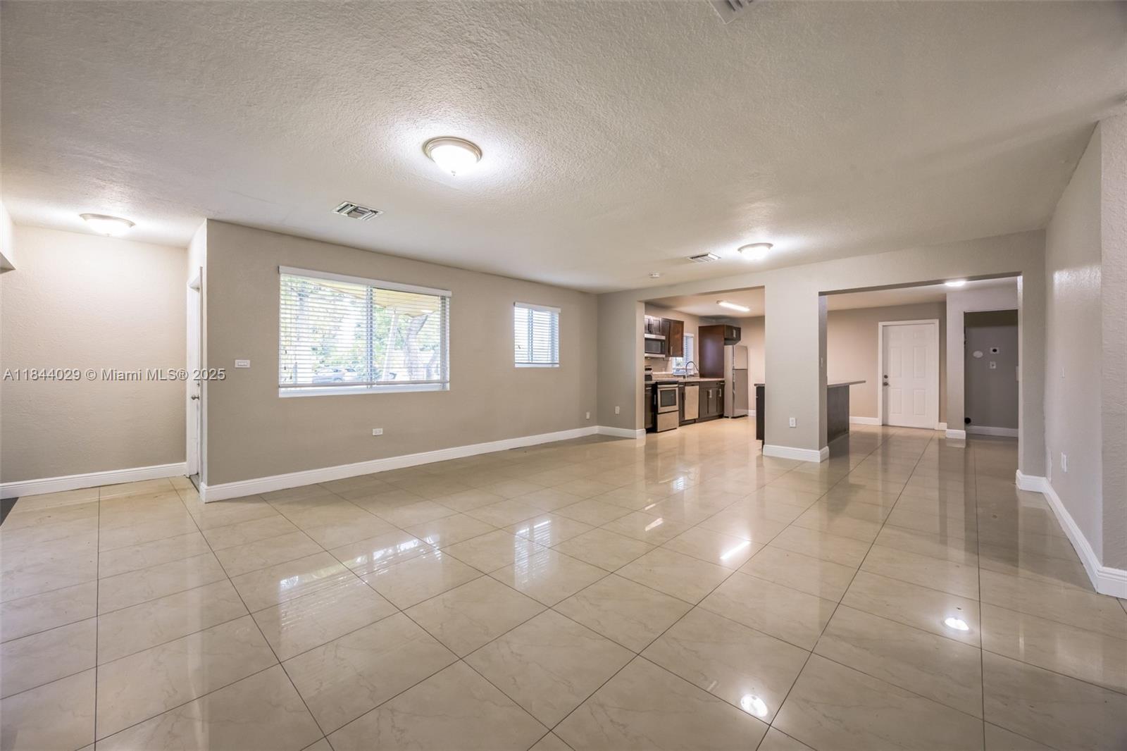 MIRAMAR SEC 5 - Residential