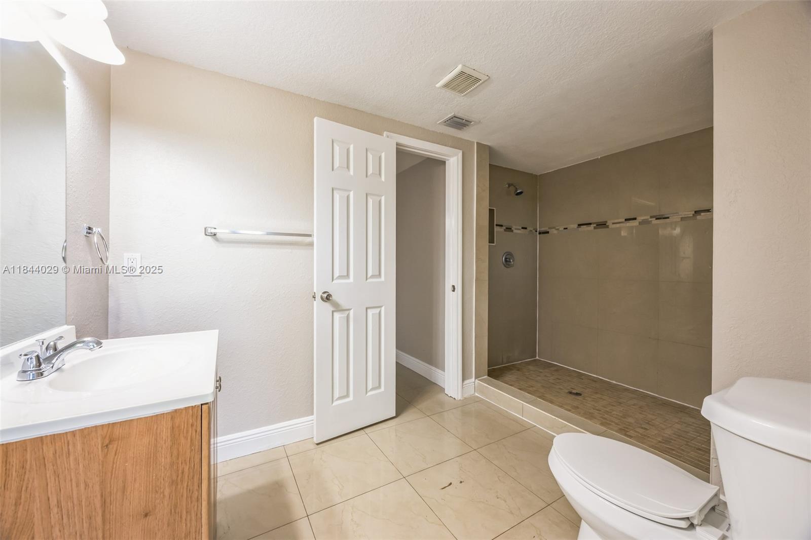 MIRAMAR SEC 5 - Residential