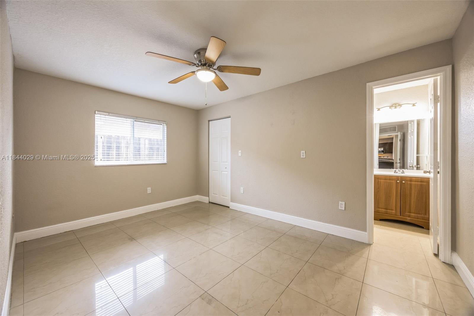 MIRAMAR SEC 5 - Residential