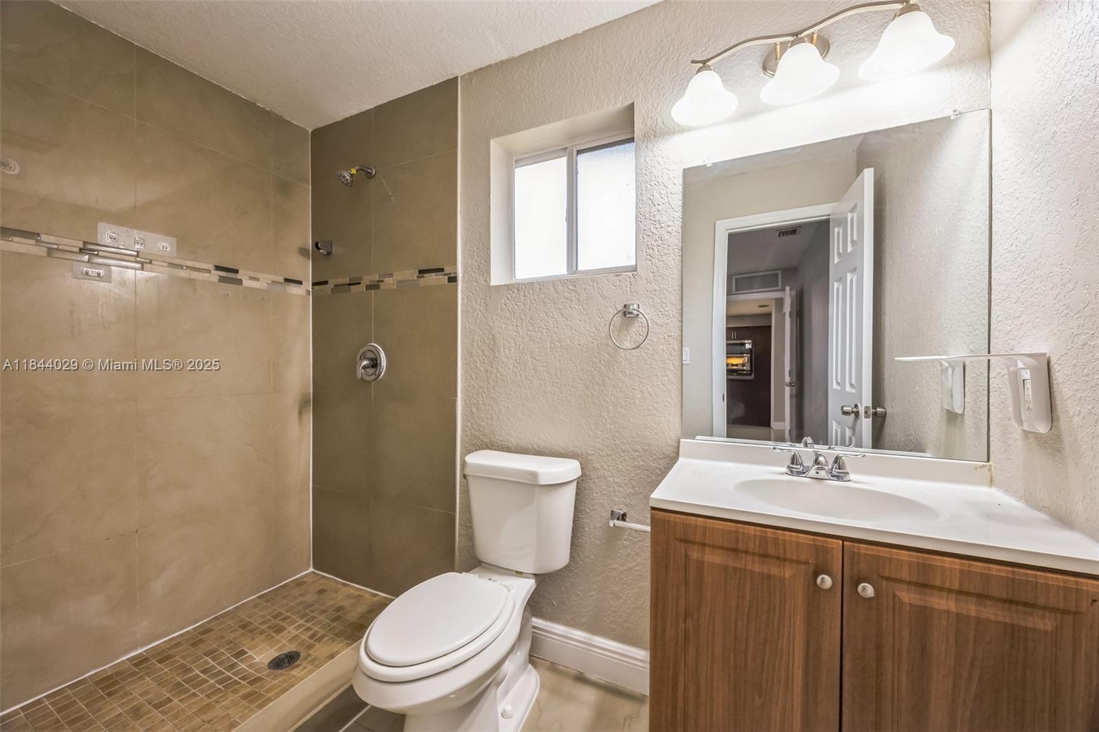 MIRAMAR SEC 5 - Residential