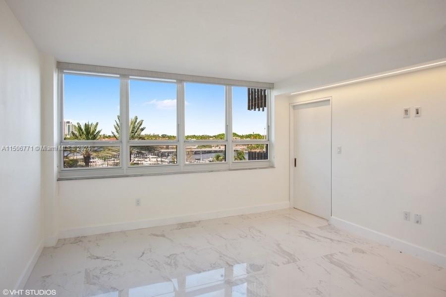GROVE ISLE CONDO - Residential Lease