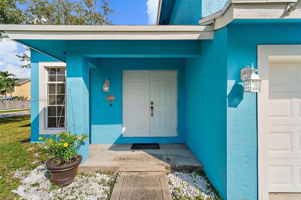 Photo of 6347 Mullin St, Jupiter, FL 33458 (MLS # A11479603)