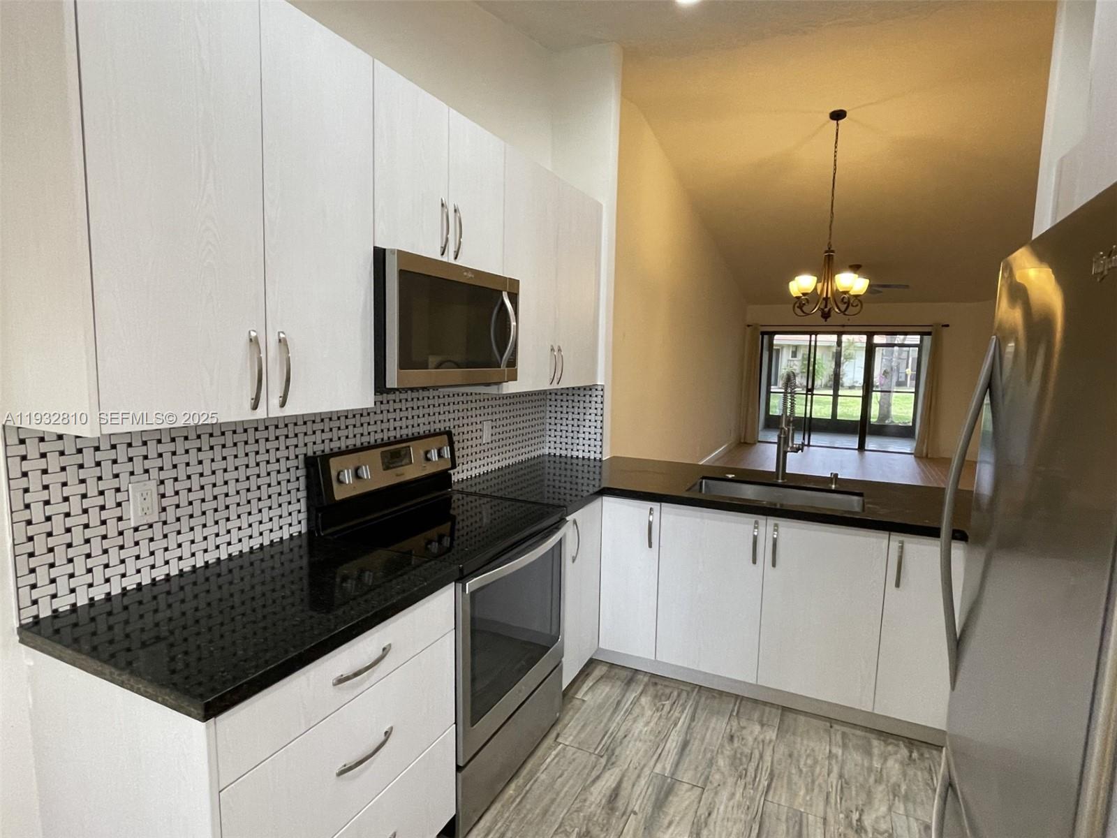 BONAVENTURE - Residential Lease