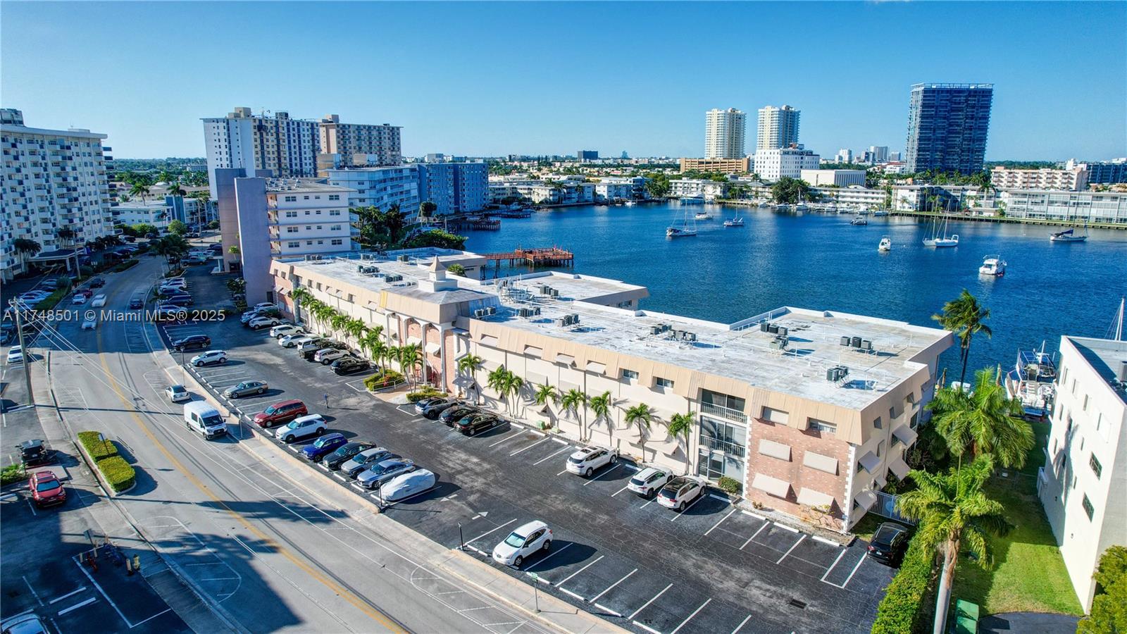 PARADISE HARBOUR APTS CO- - Residential