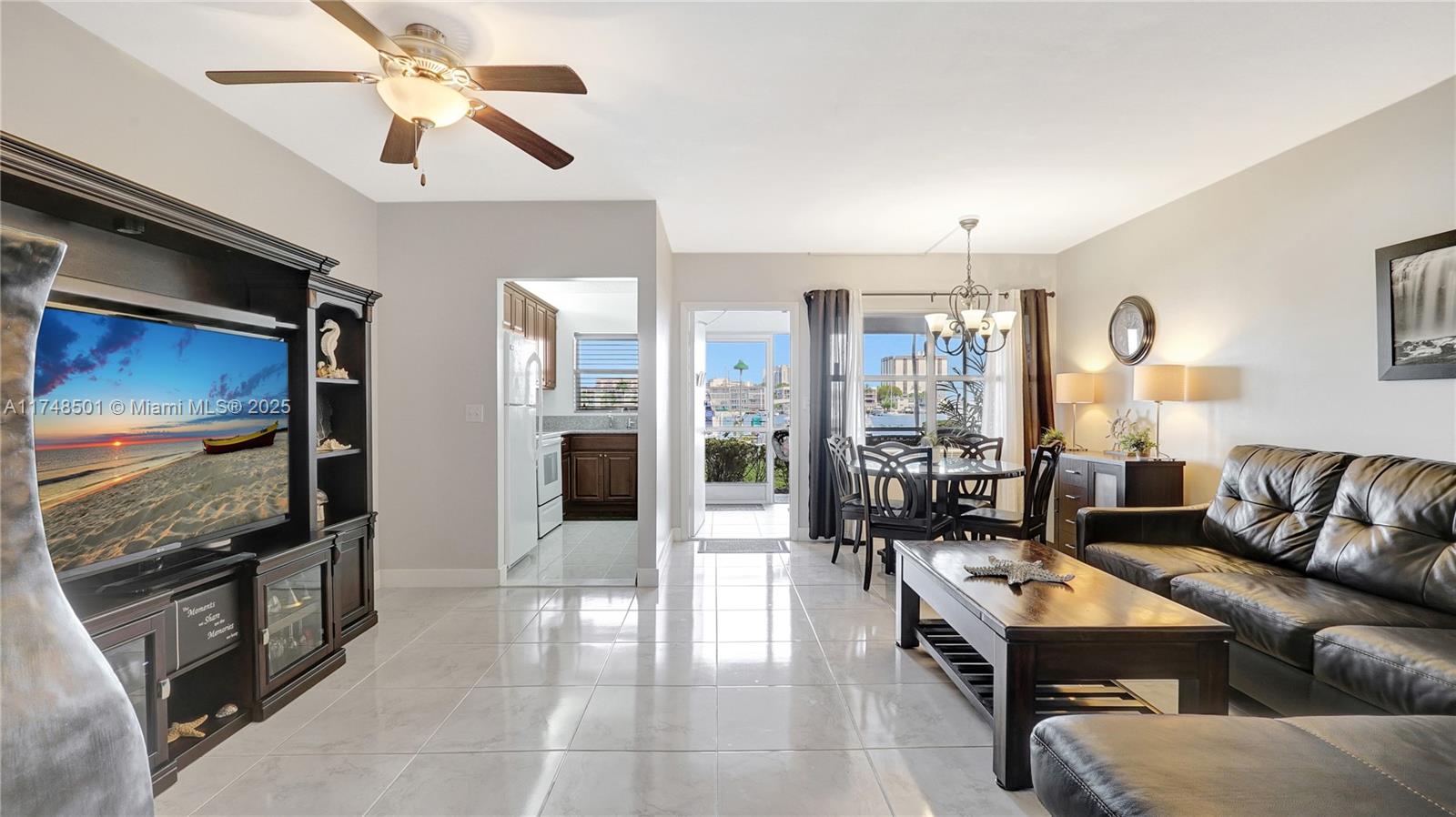 PARADISE HARBOUR APTS CO- - Residential