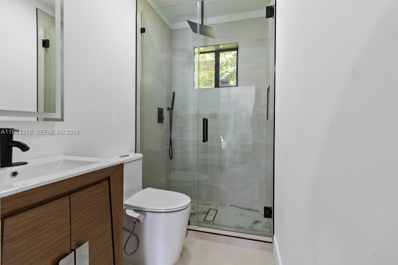 HALLANDALE HEIGHTS - Residential