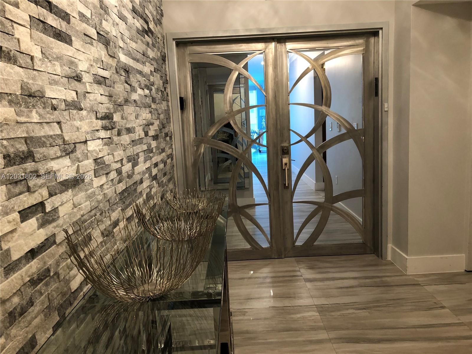3101 S Ocean Dr 801