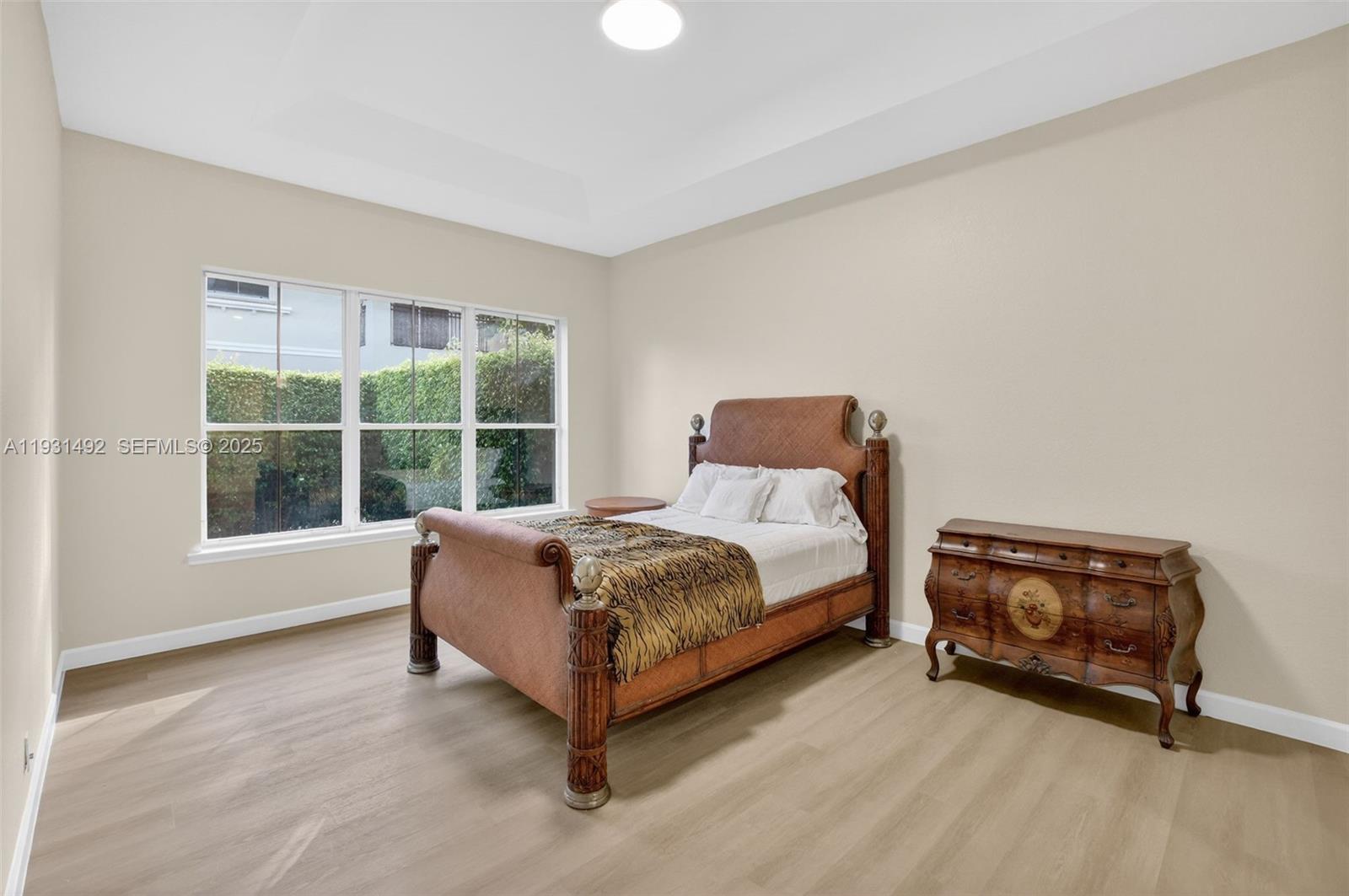 THREE ISLANDS 3RD SECTION - Residential Lease