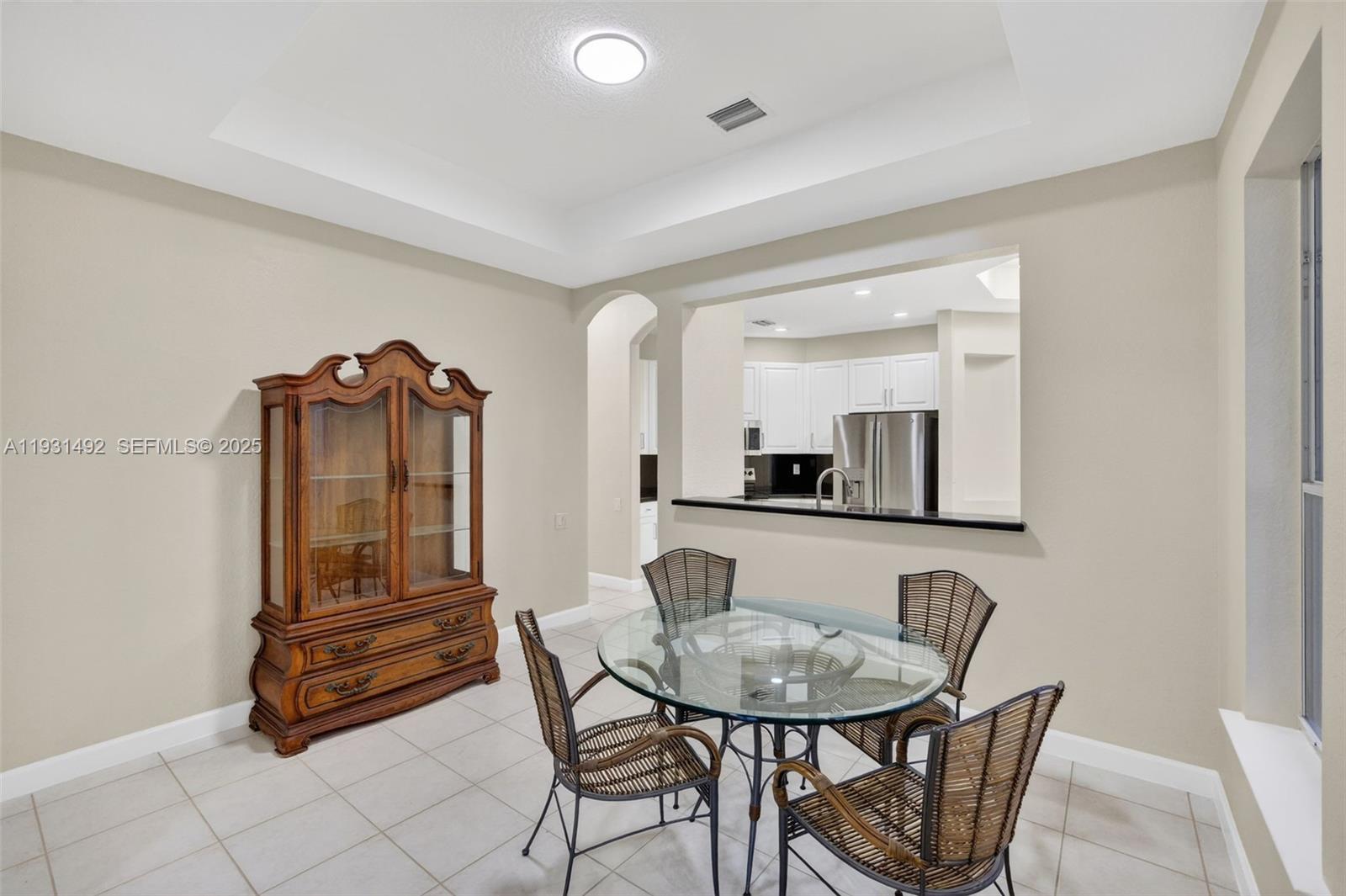 THREE ISLANDS 3RD SECTION - Residential Lease